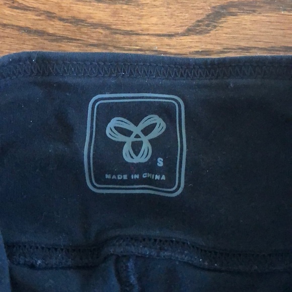 Shorts - Picture 2 of 3